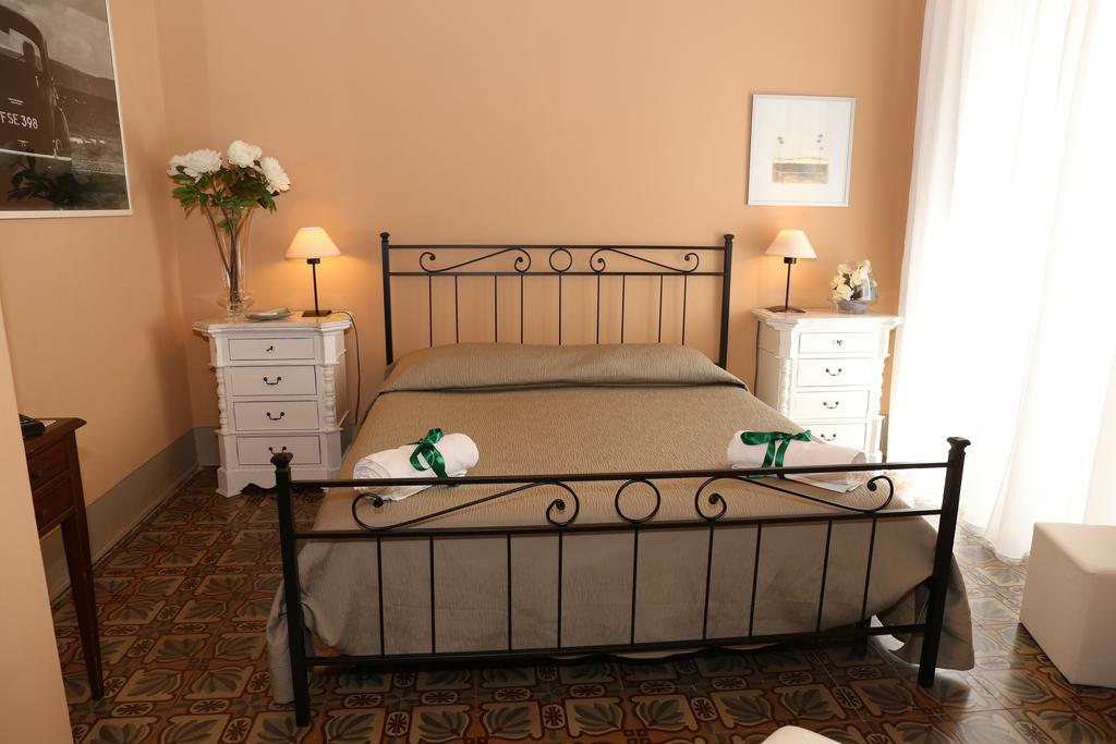 Casa Elide Bed and Breakfast Catánia Kamer foto